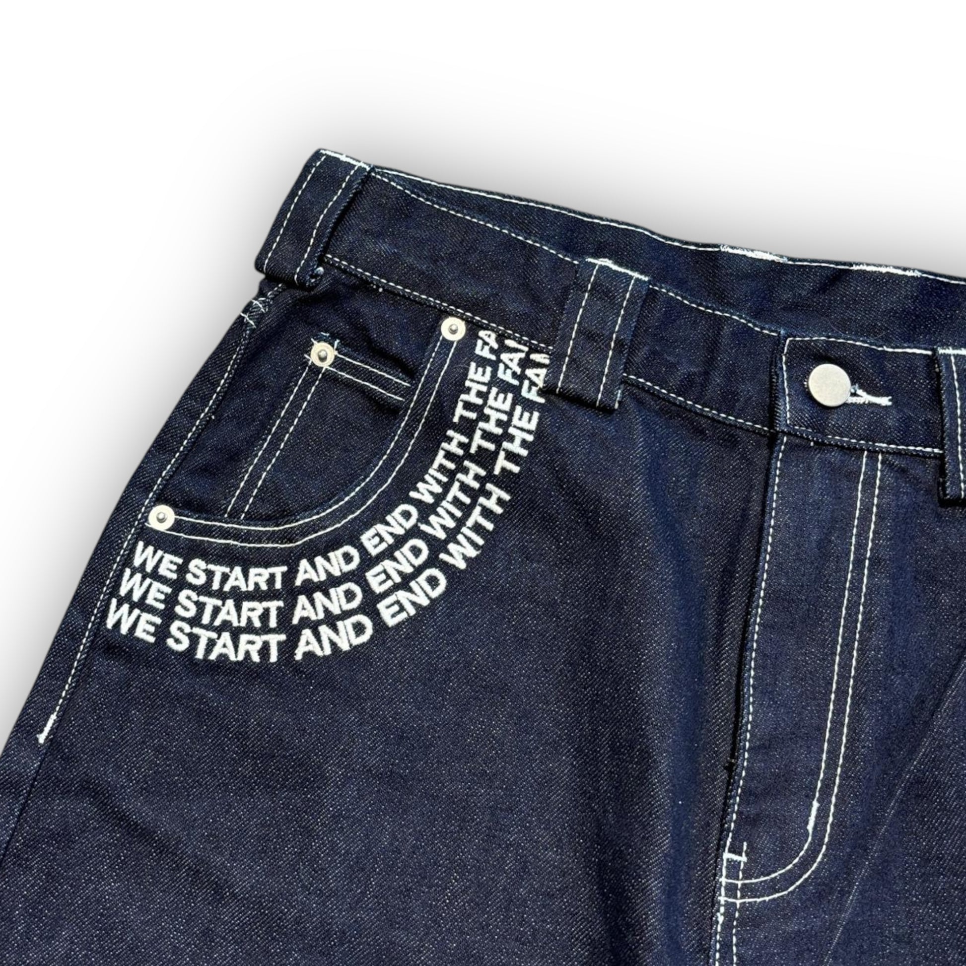 La Fam Embroidered Baggy Jorts (M)