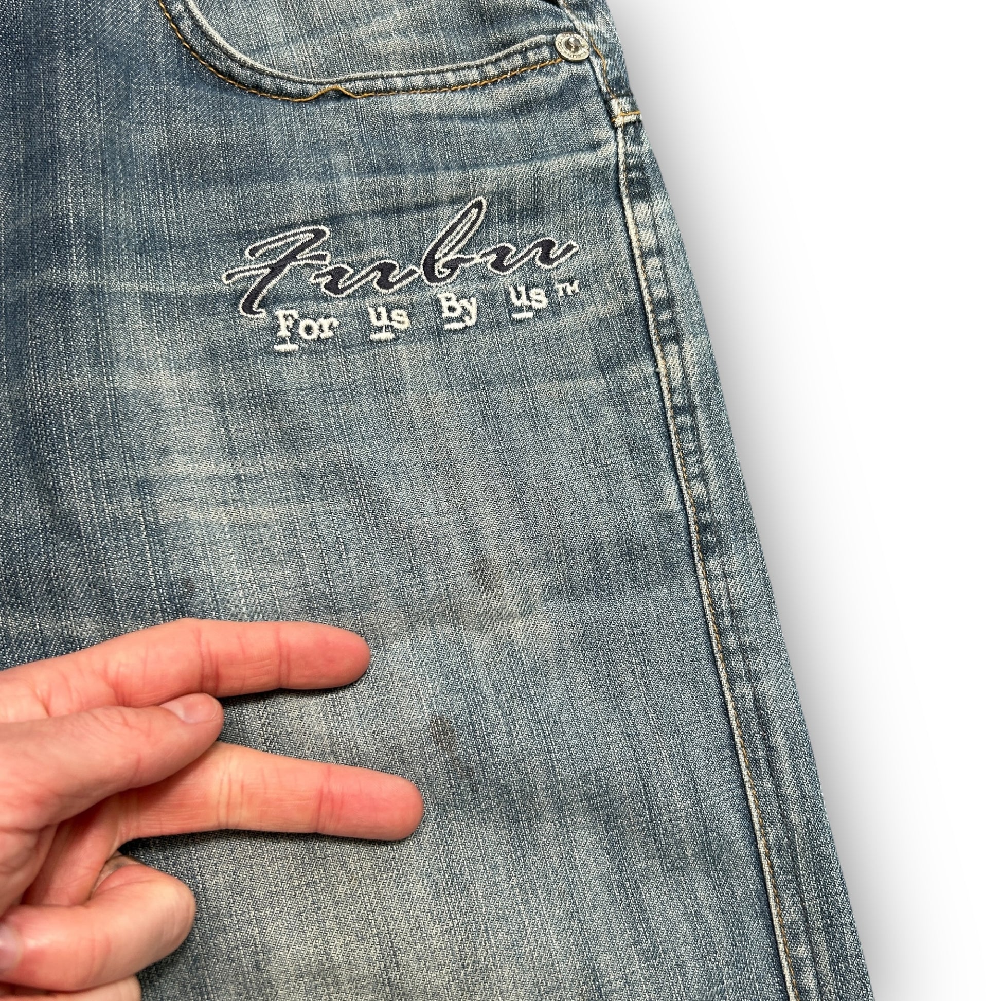 00s Fubu Baggy Embroidered Jorts (32")