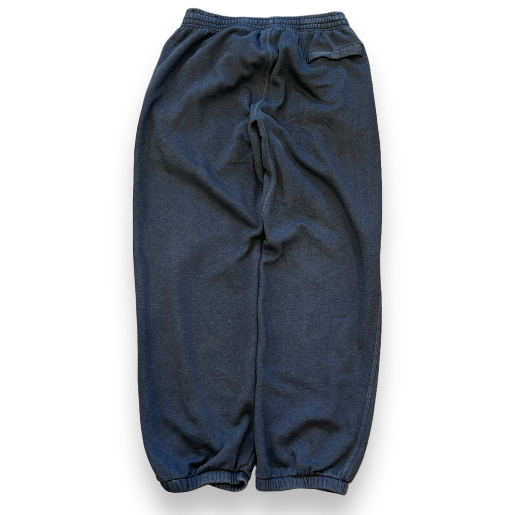 06 00s Baggy Nike Joggers (L)