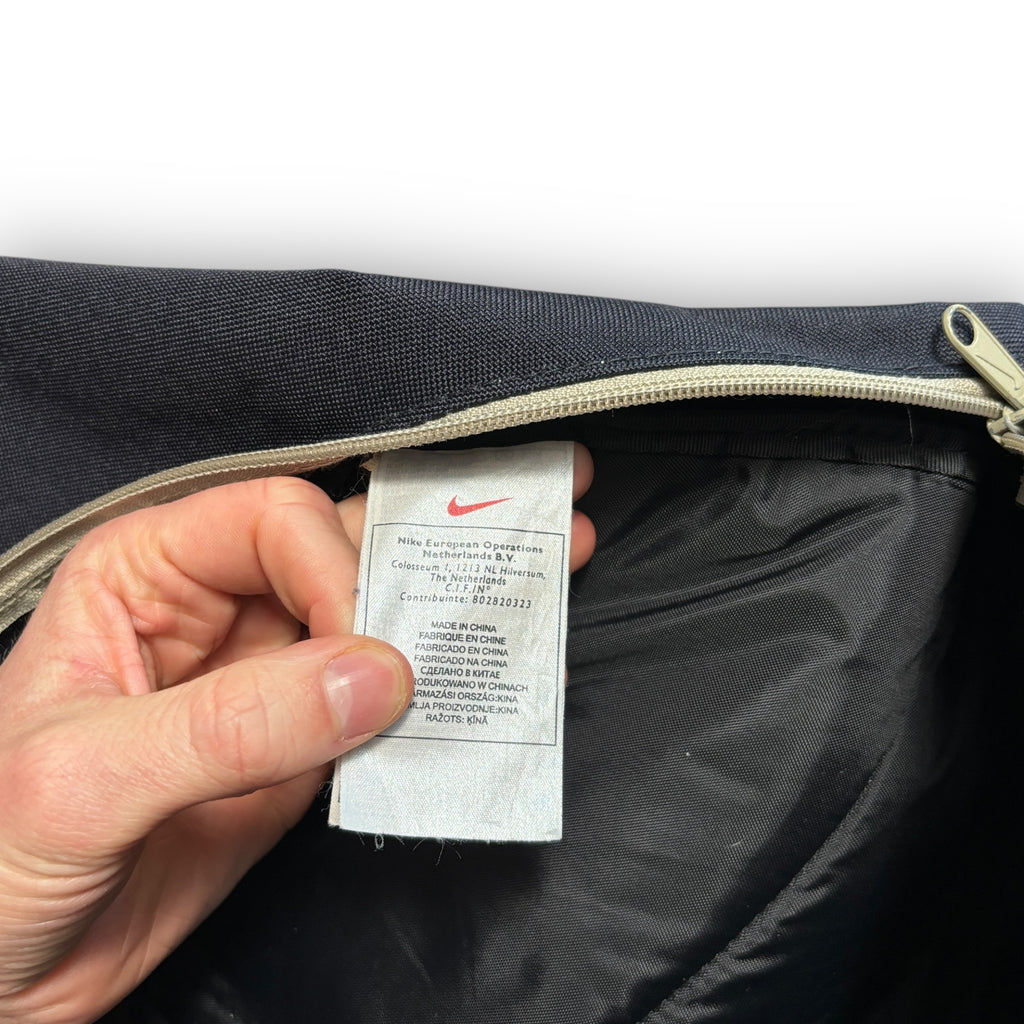 00s Nike Sling Bag