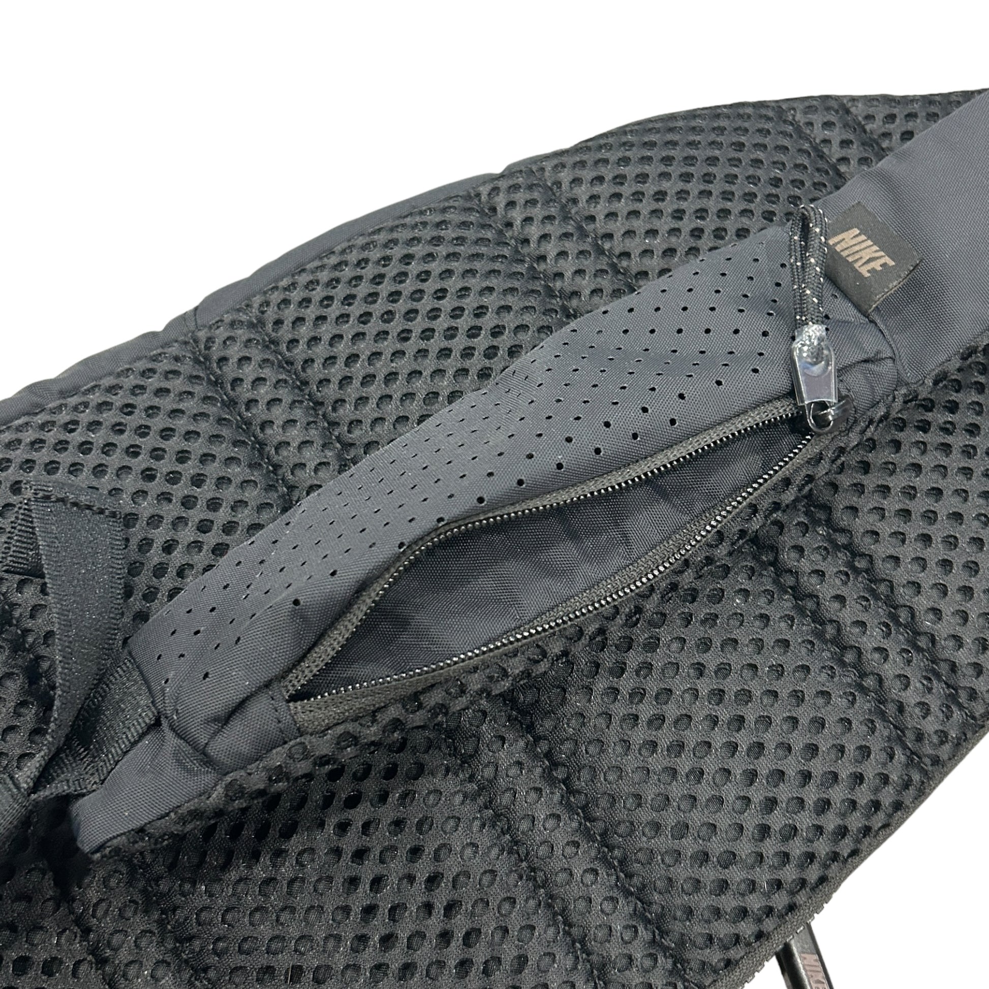 Nike Sportswear Sling Bag
