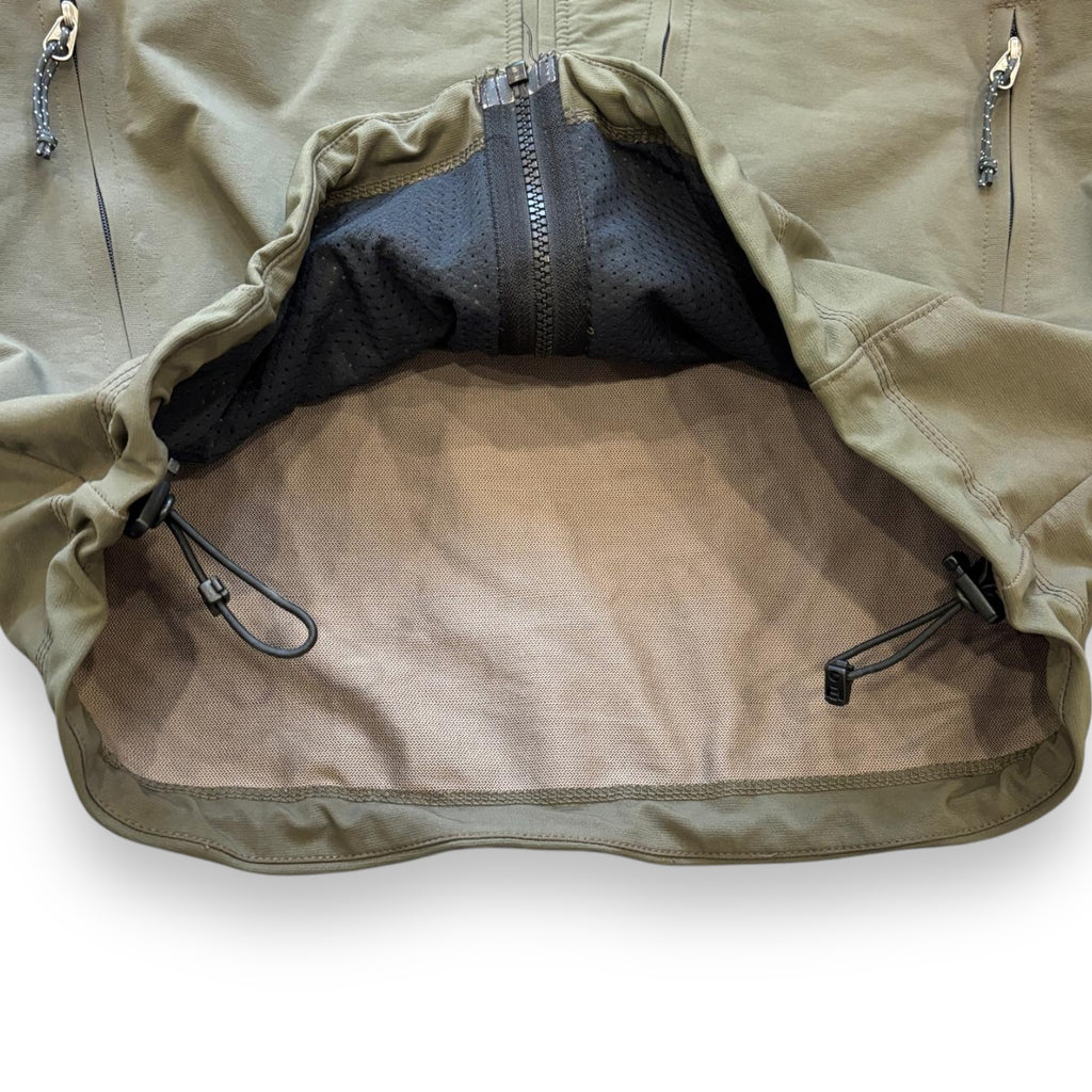 Mountain Hardwear Conduit Jacket (L)