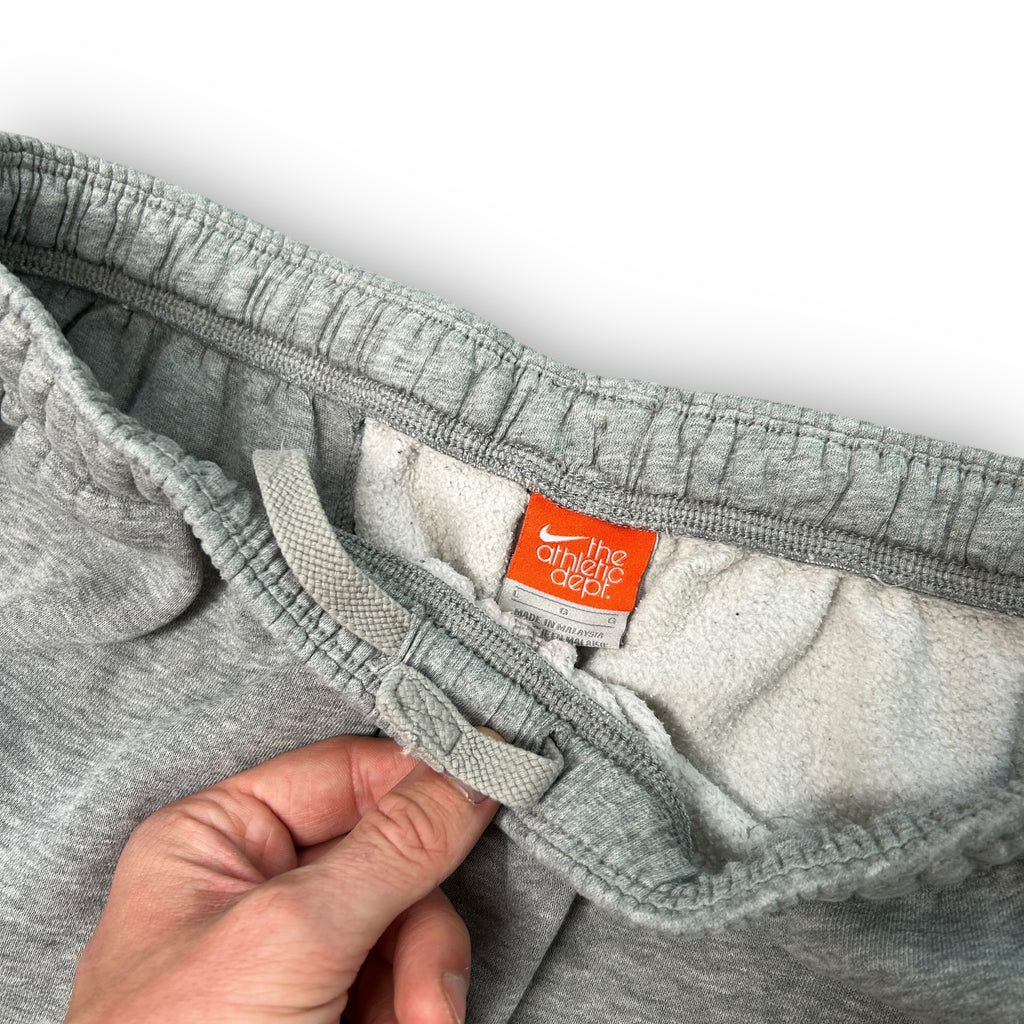 00s Grey Nike Joggers (L)