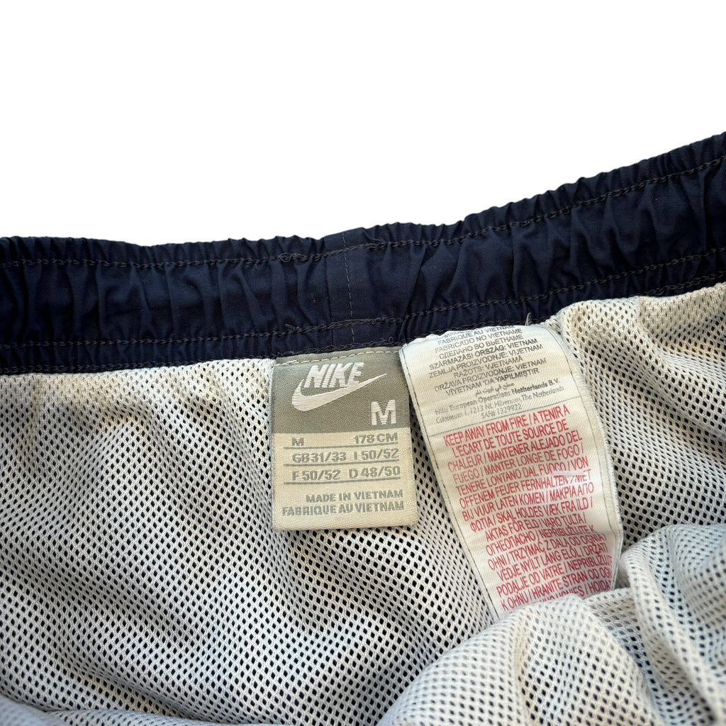 00's Nike Navy Shorts (M)