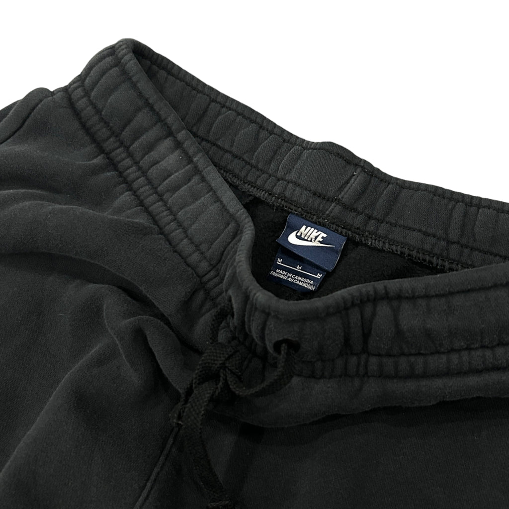 Black Nike Club Joggers (M)