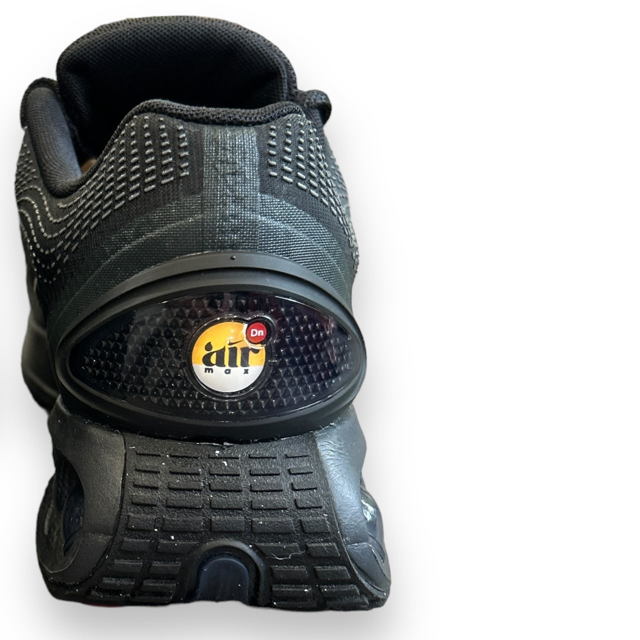 Black Nike Air Max Dn (9uk)
