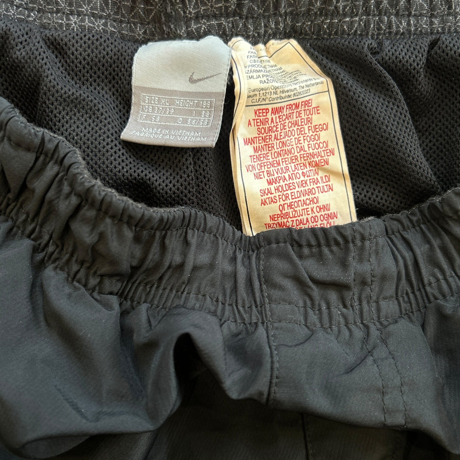 00s Black Nike Baggy Joggers (XL)
