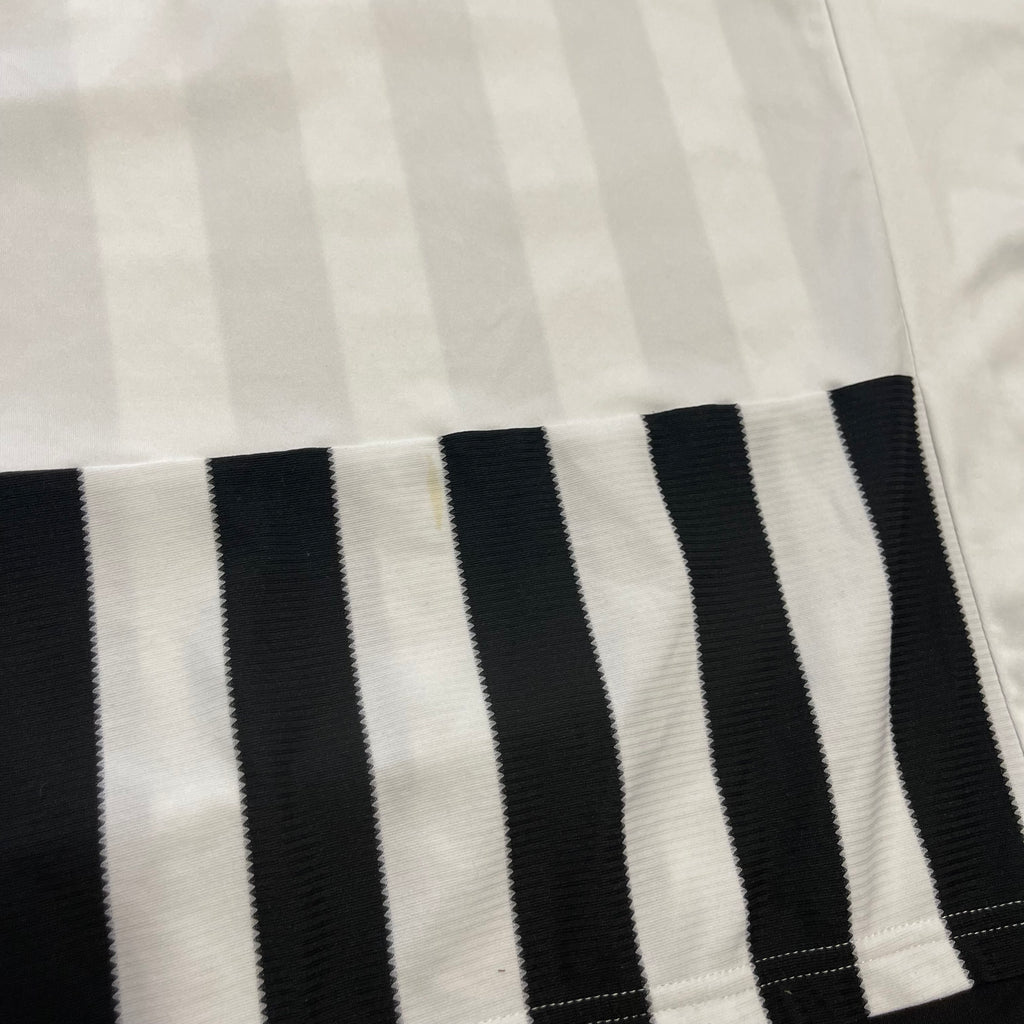 2015/16 Juventus Home Football Shirt