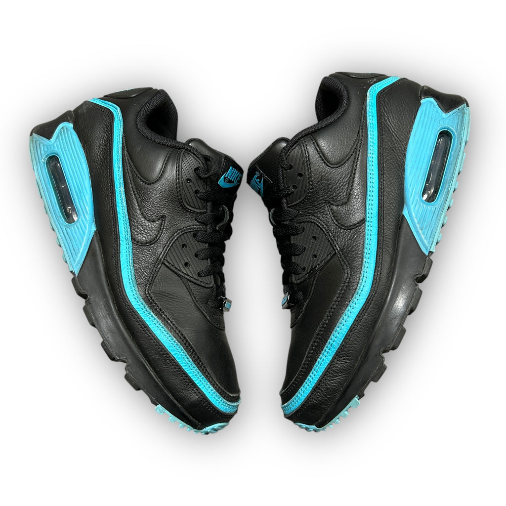 Nike Air Max 90 Undefeated (8.5UK)