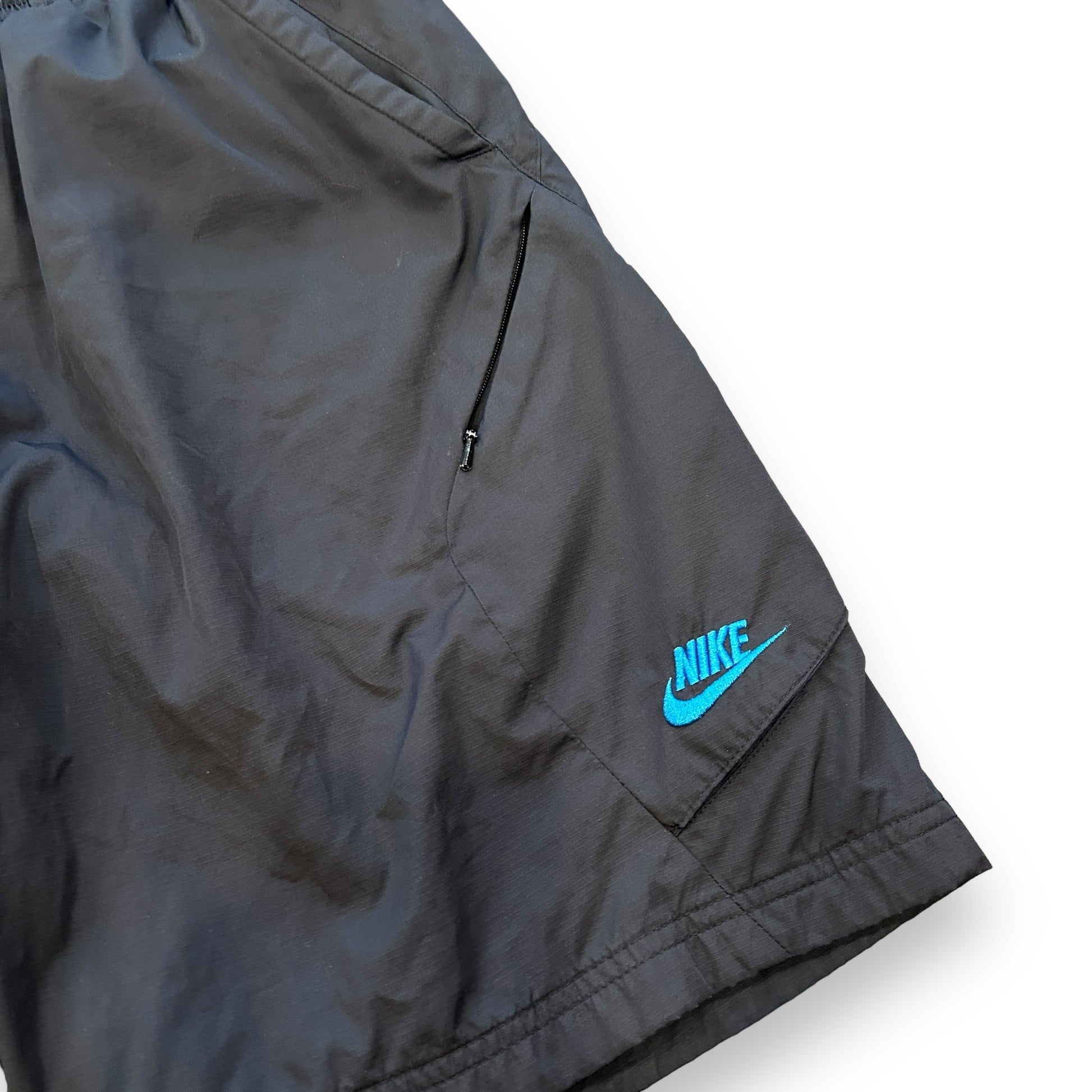 00s Nike Shorts (M)