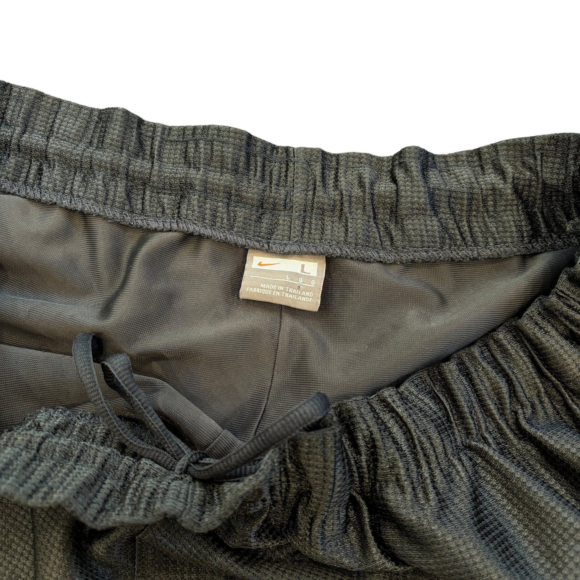 00's Nike Silver Basketball Shorts (L)
