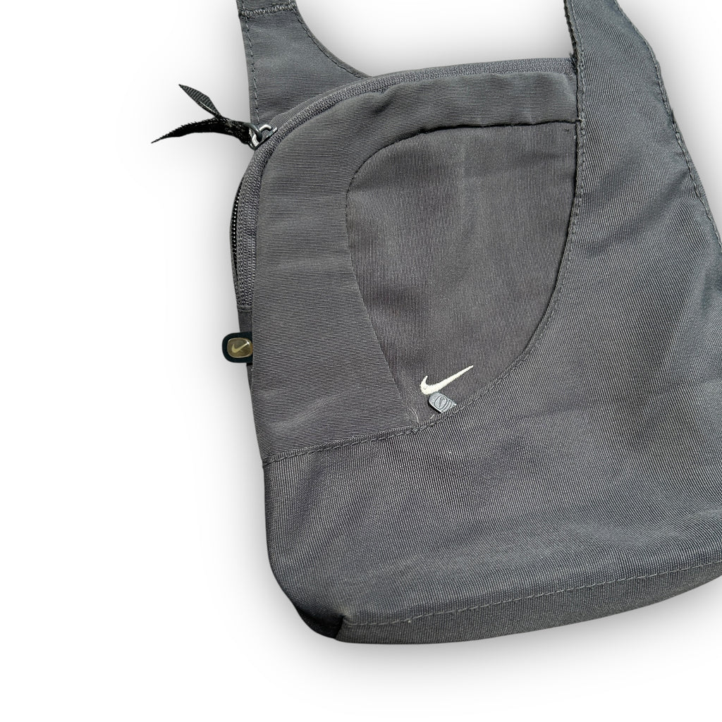 00s Nike Side Bag