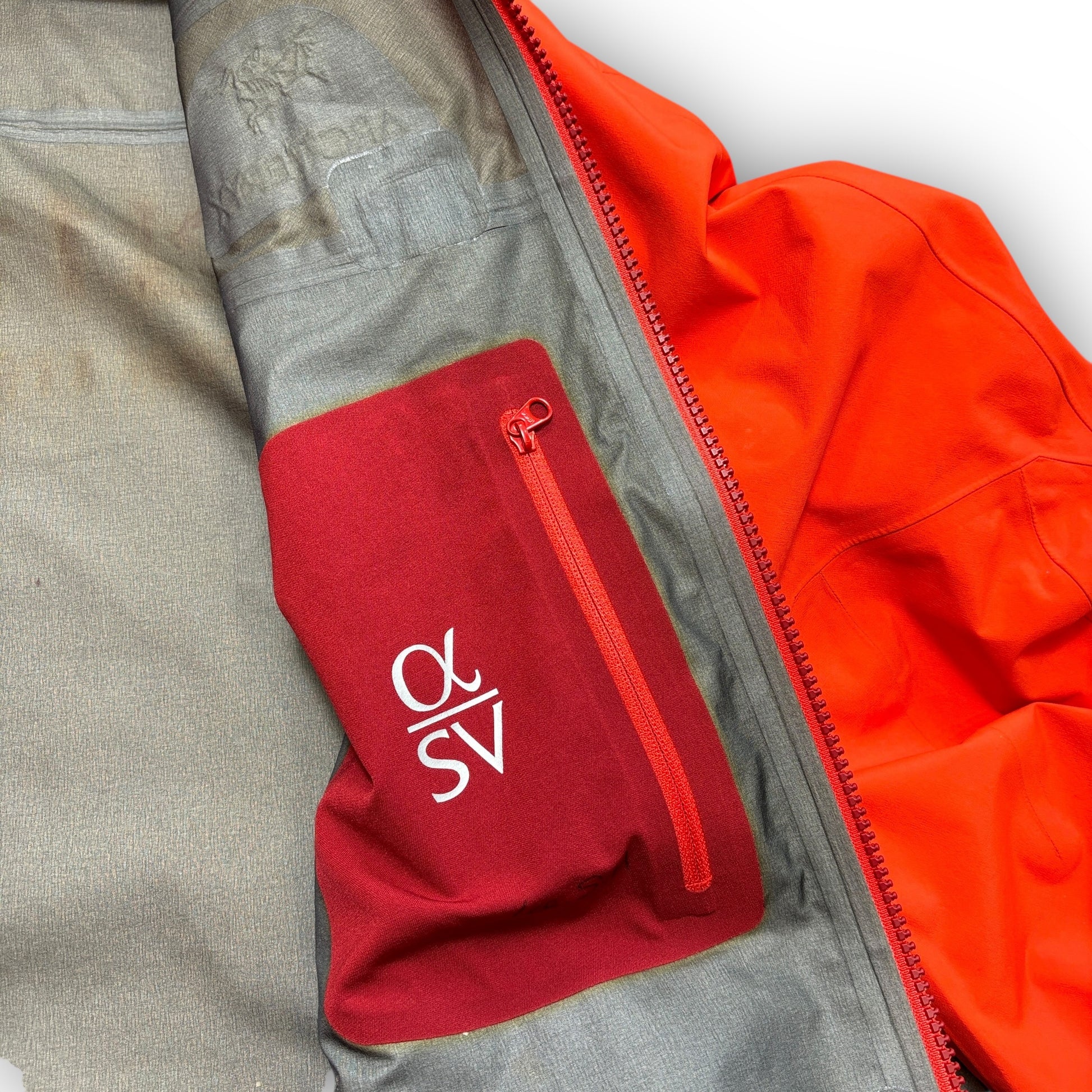 Arc’teryx Gore-tex Pro Jacket (M)