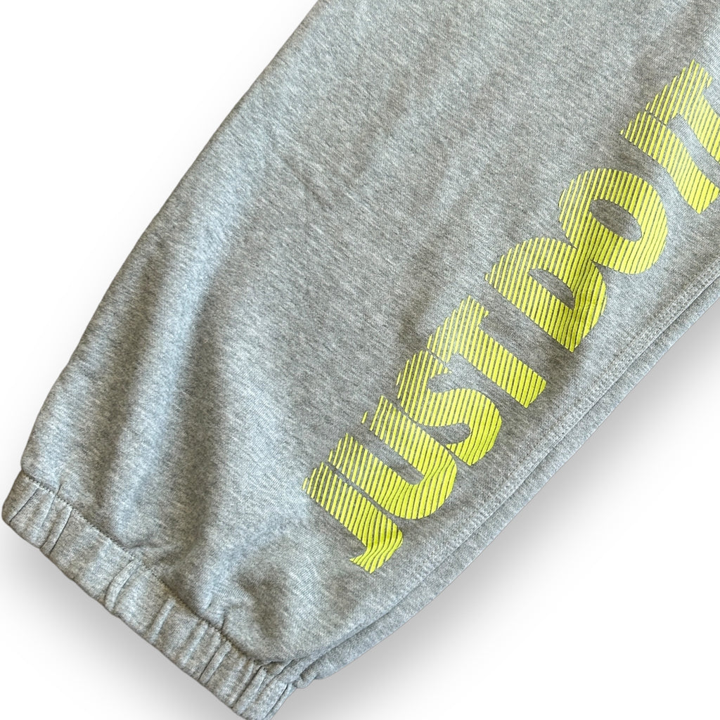 00s Grey Nike Baggy Joggers (XXL)