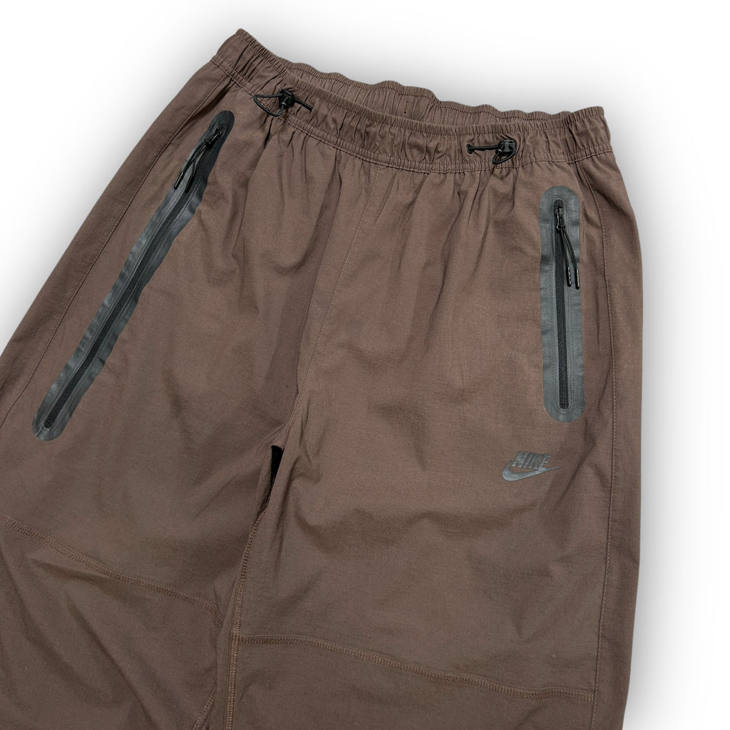 Brown Nike Woven Track Pants (M)