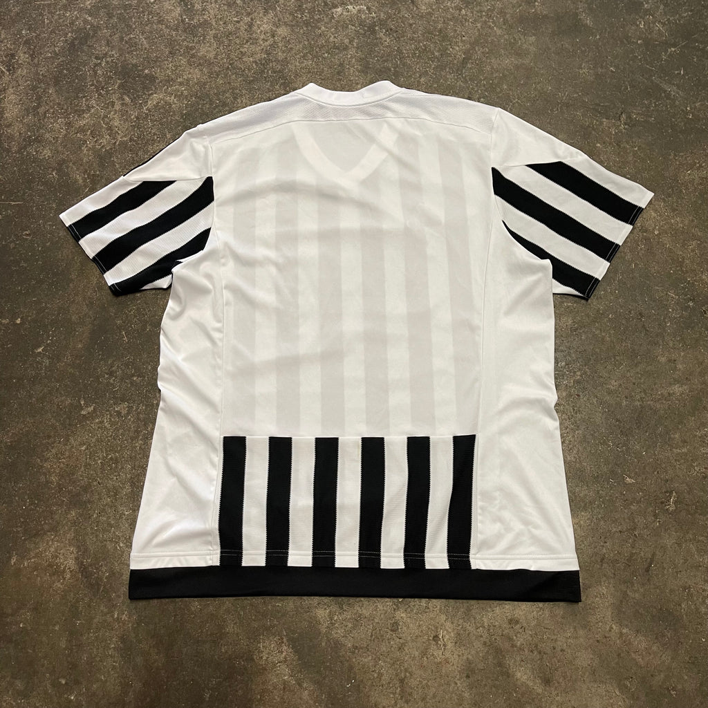 2015/16 Juventus Home Football Shirt
