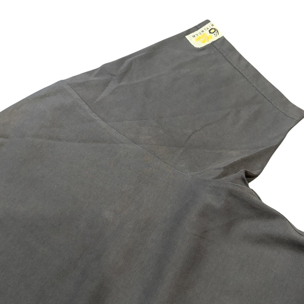 00s Mountain Hardwear T shirt (L)