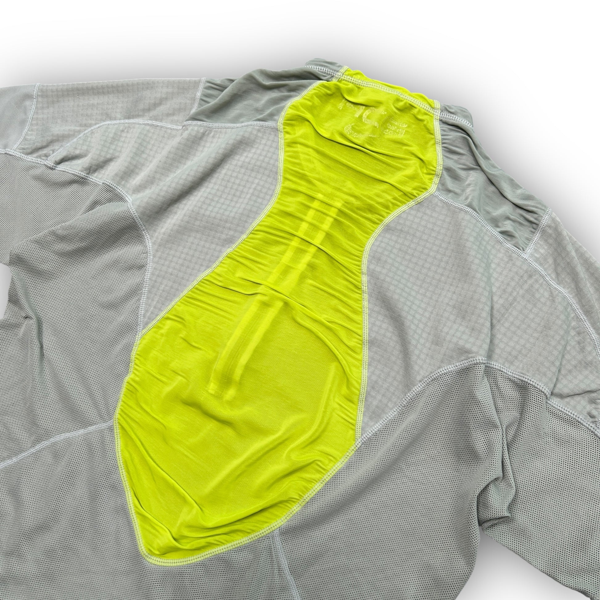 00s Nike ACG Mesh T-Shirt (L)