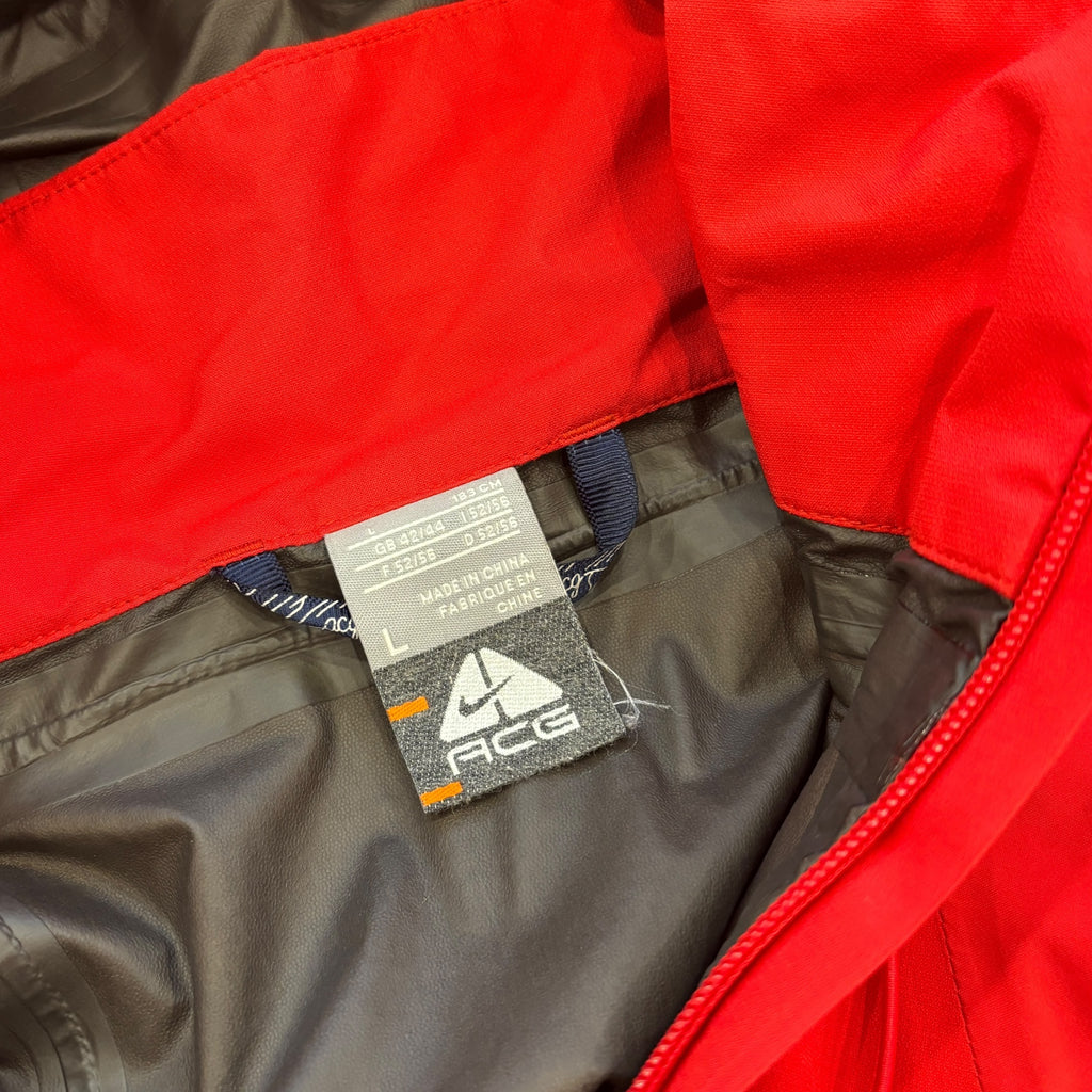 00's ACG Red Gore-Tex Jacket (L)