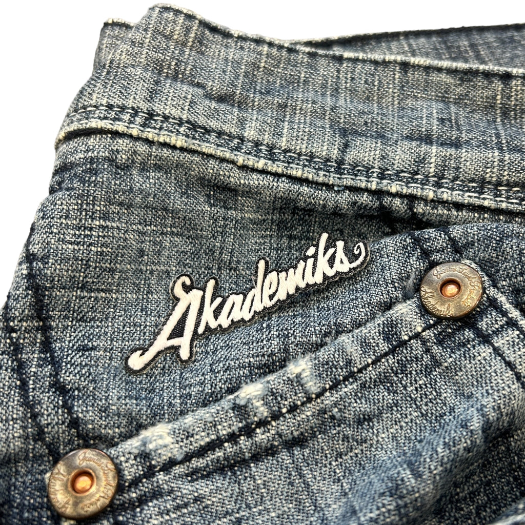 00's Akedmiks Embroidered Baggy Jeans (32)