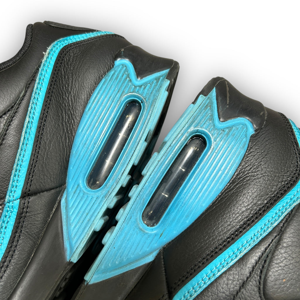 Nike Air Max 90 Undefeated (8.5UK)