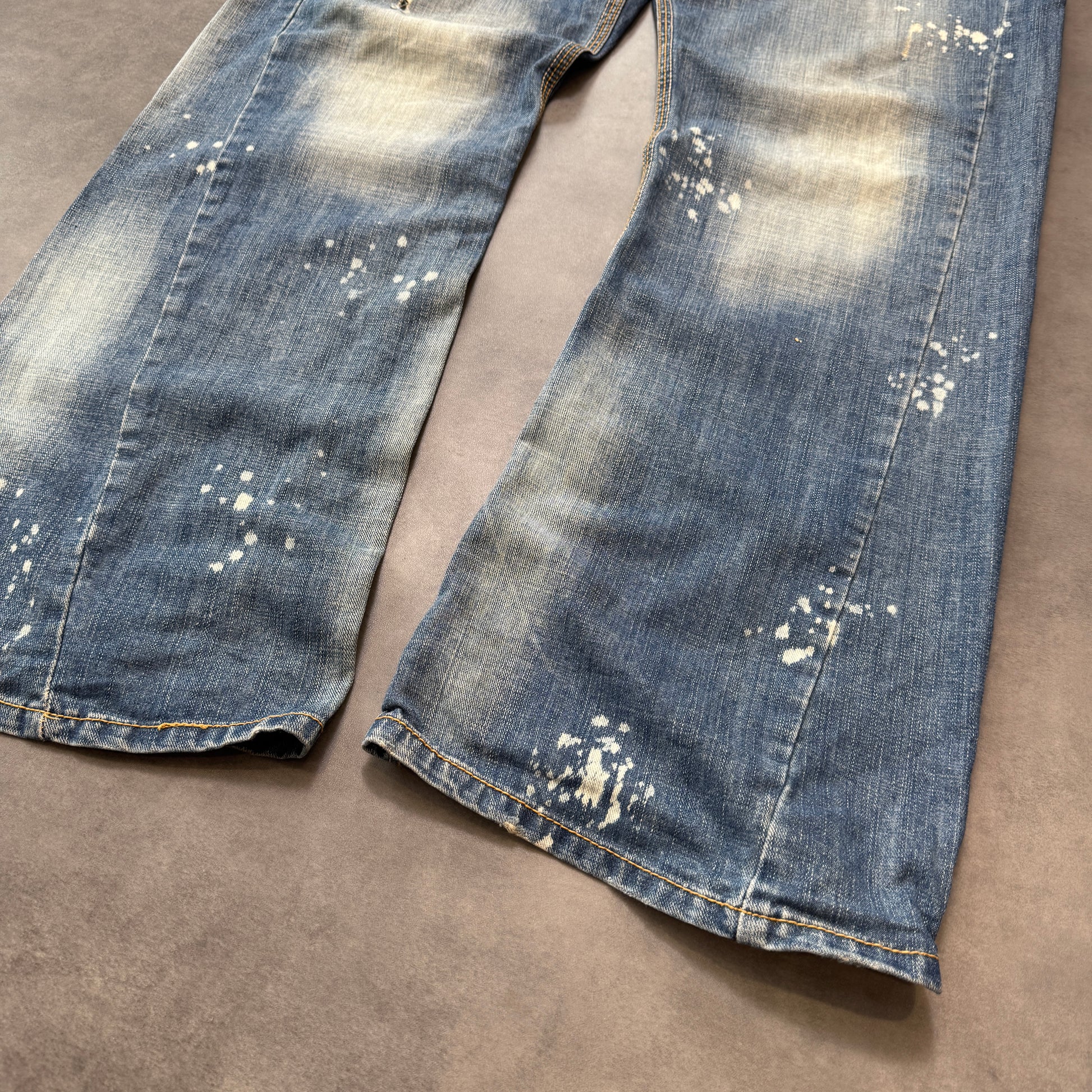 Distressed Denim Jeans (36")
