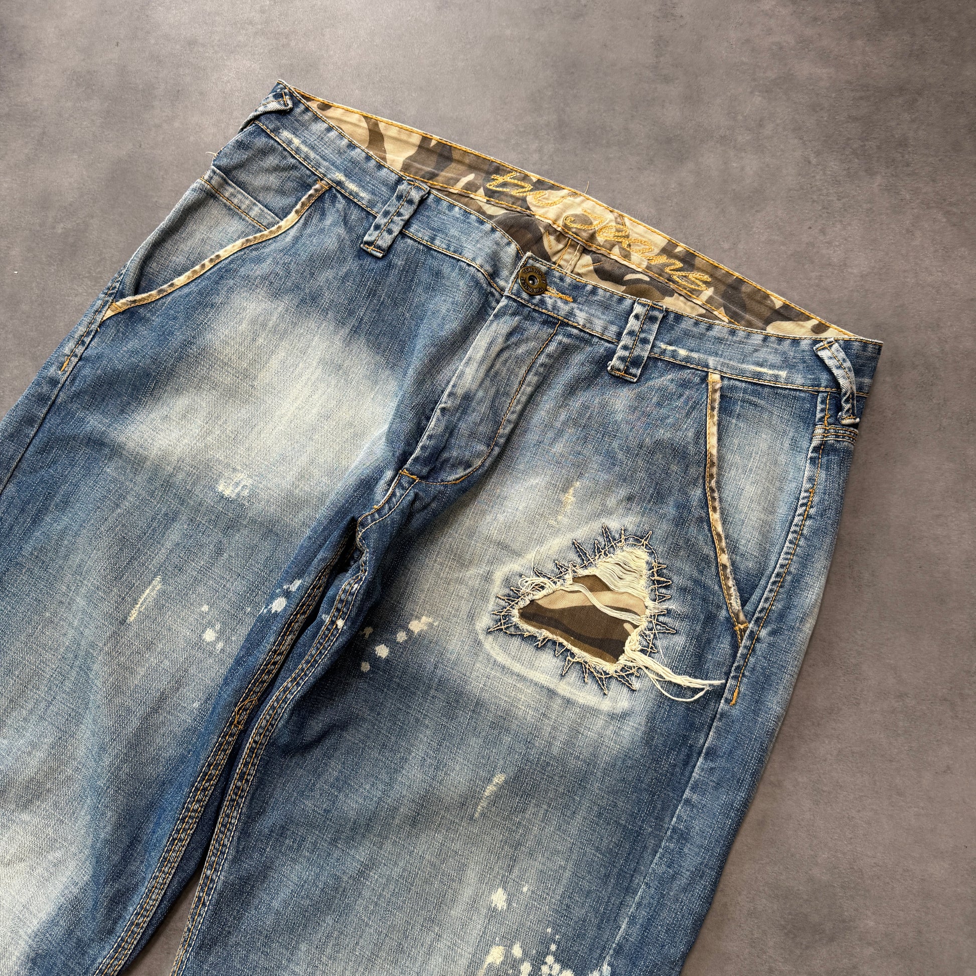 Distressed Denim Jeans (36")