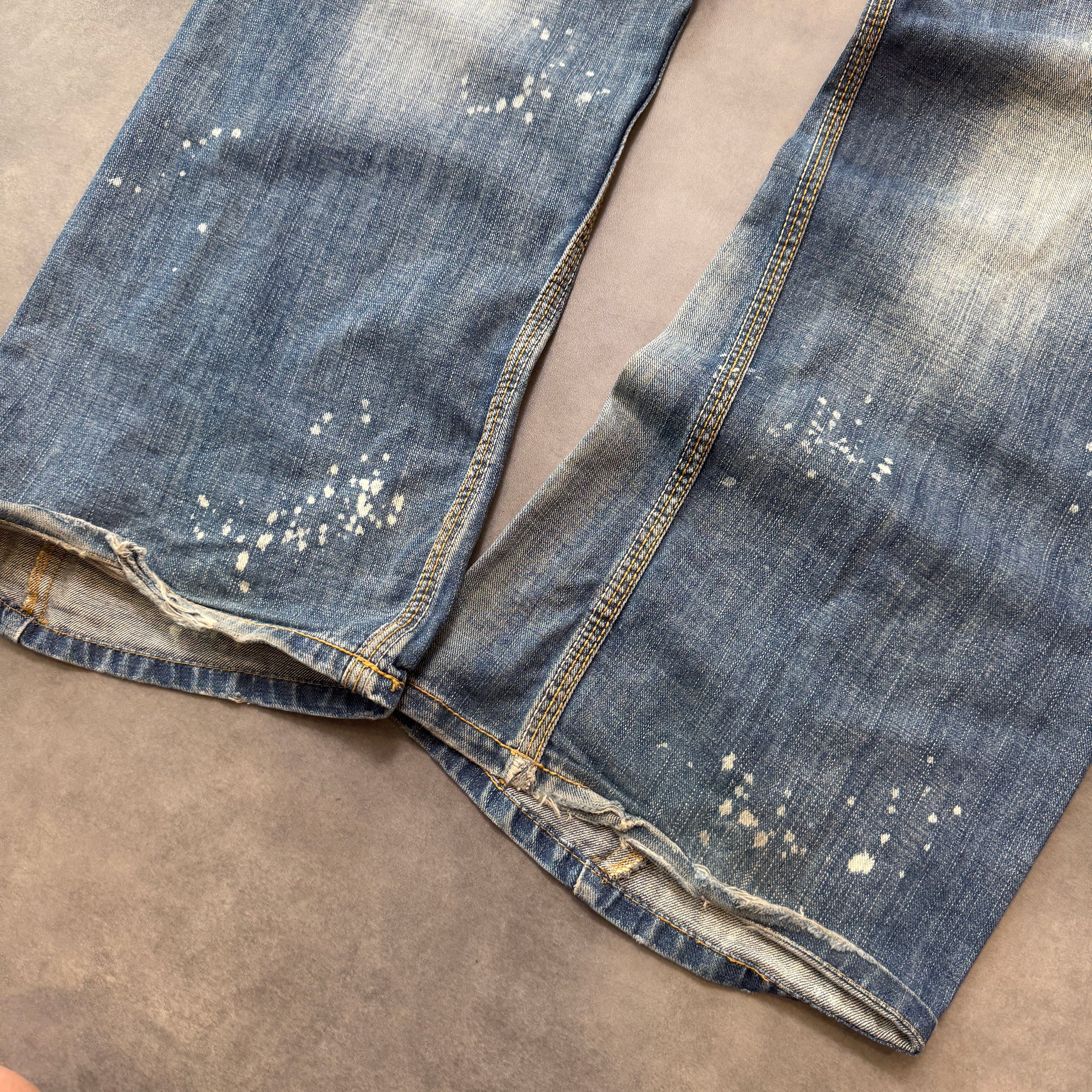 Distressed Denim Jeans (36")