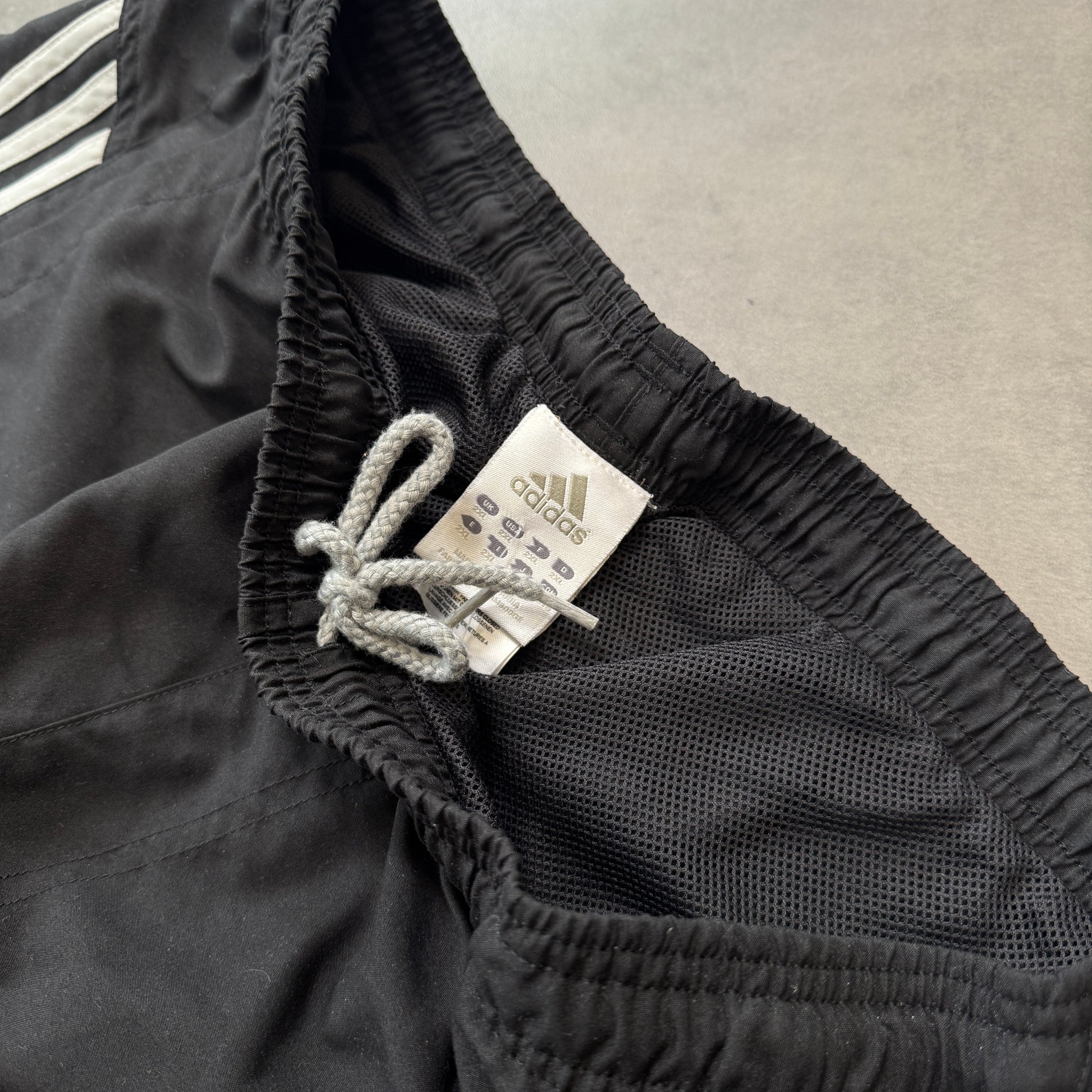 Adidas trackpants (XXL)