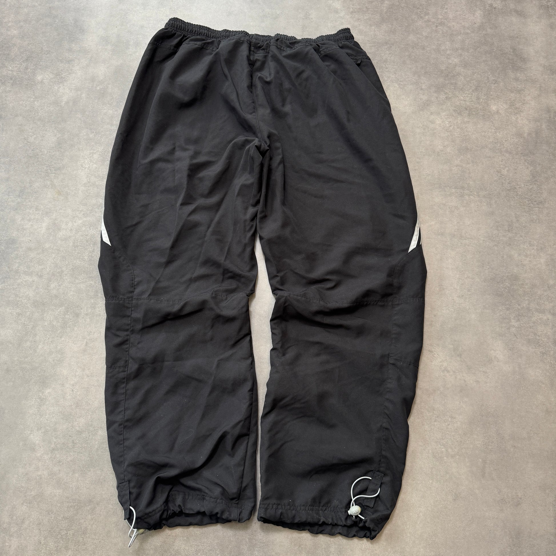 Adidas trackpants (XXL)