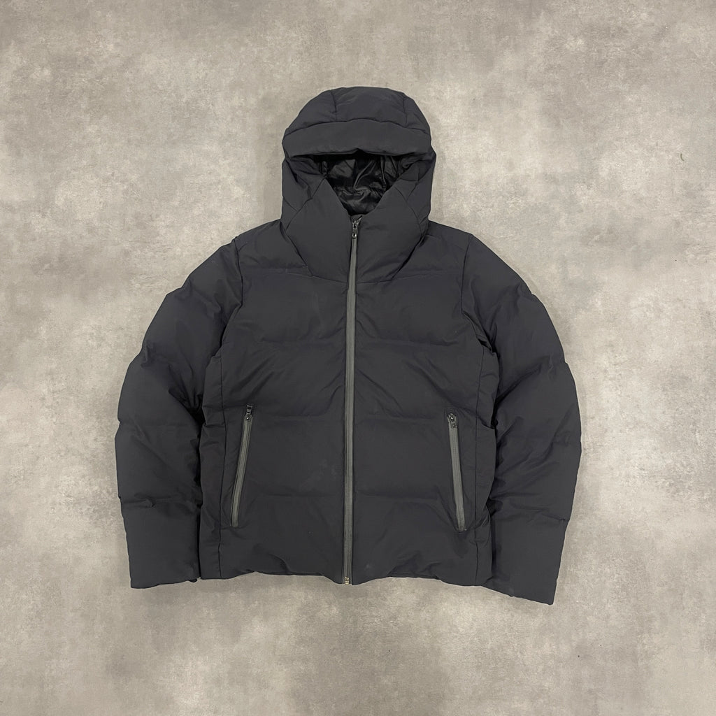 Black Uniqlo Seamless Down Puffer