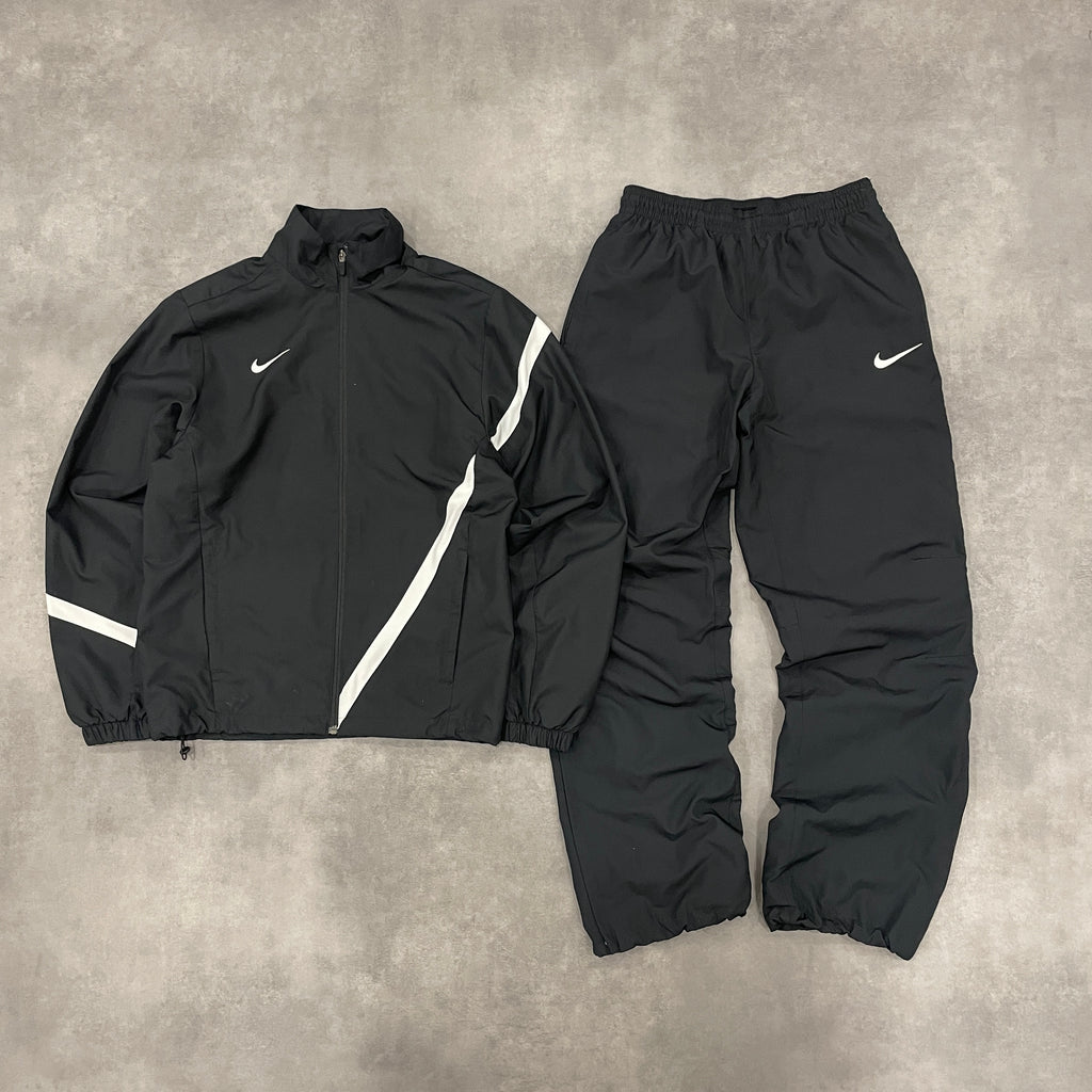 00s Black Shell Nike Tracksuit