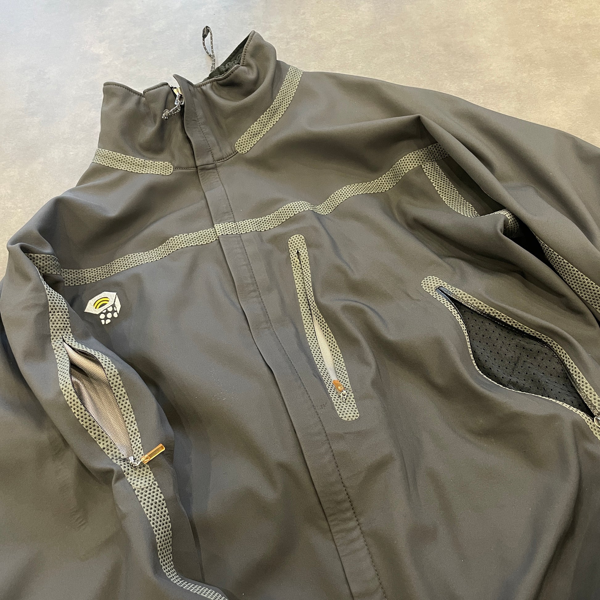 00s Mountain Hardwear Conduit Soft Shell Jacket