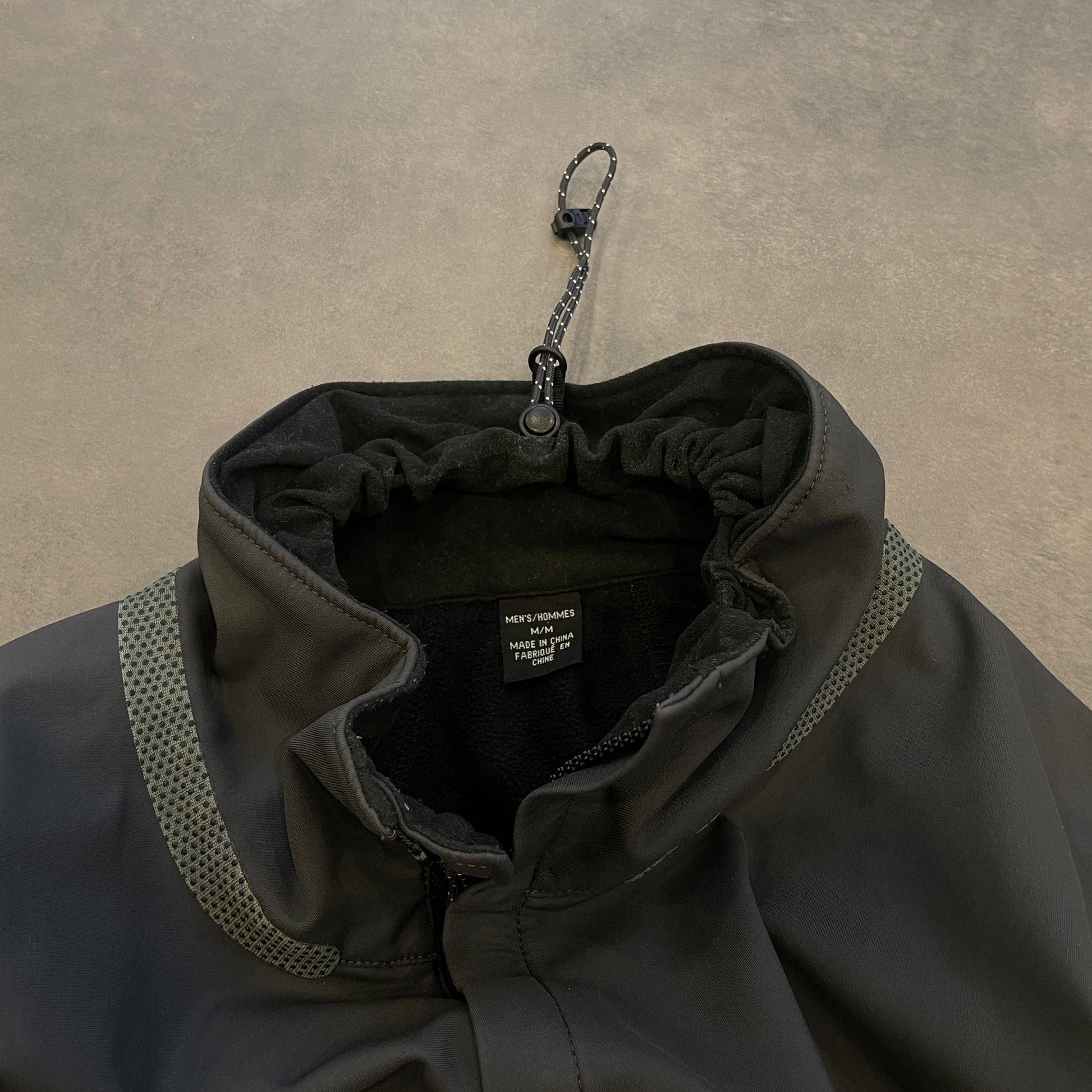 00s Mountain Hardwear Conduit Soft Shell Jacket