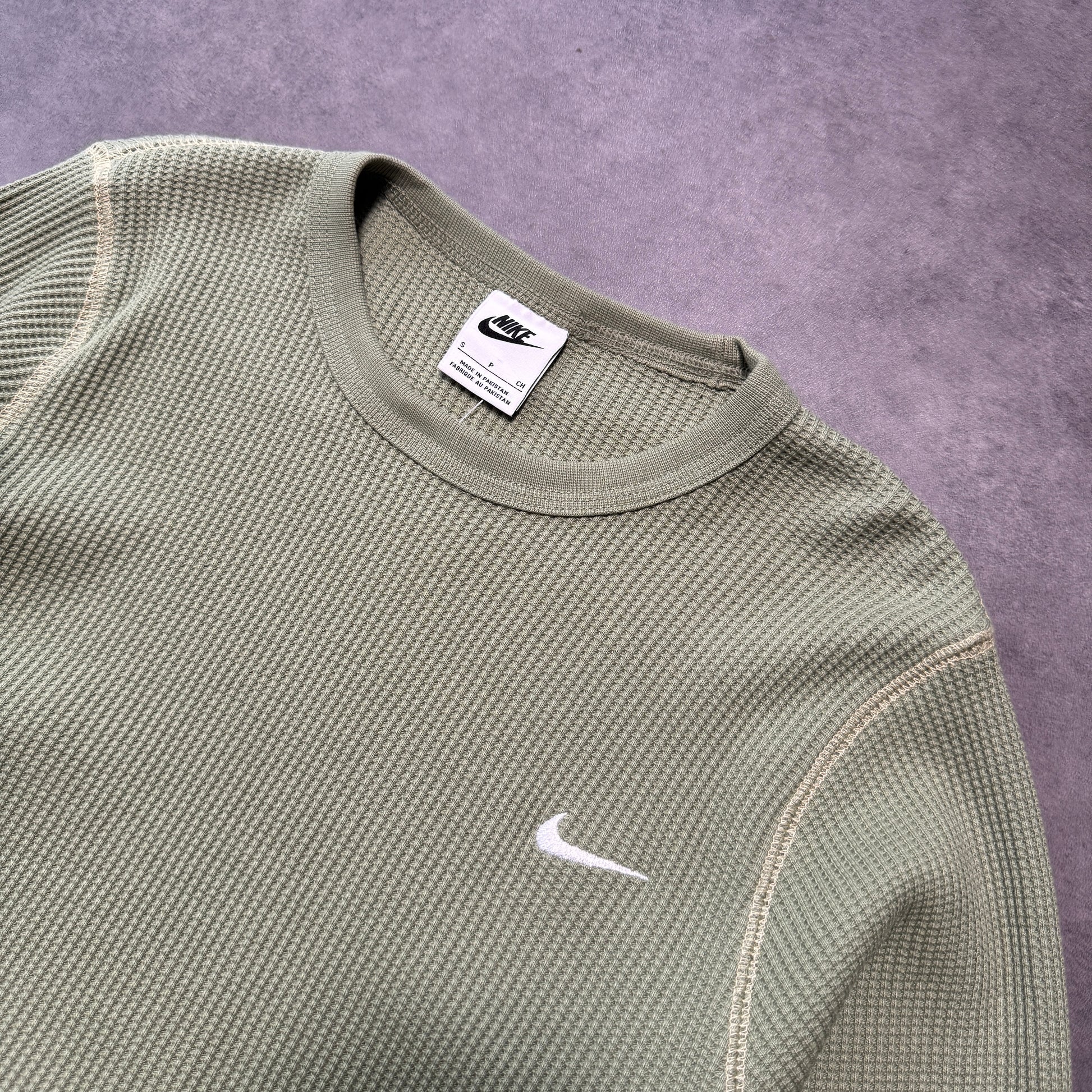 Nike Thermal Waffle Knit Long Sleeve (M)