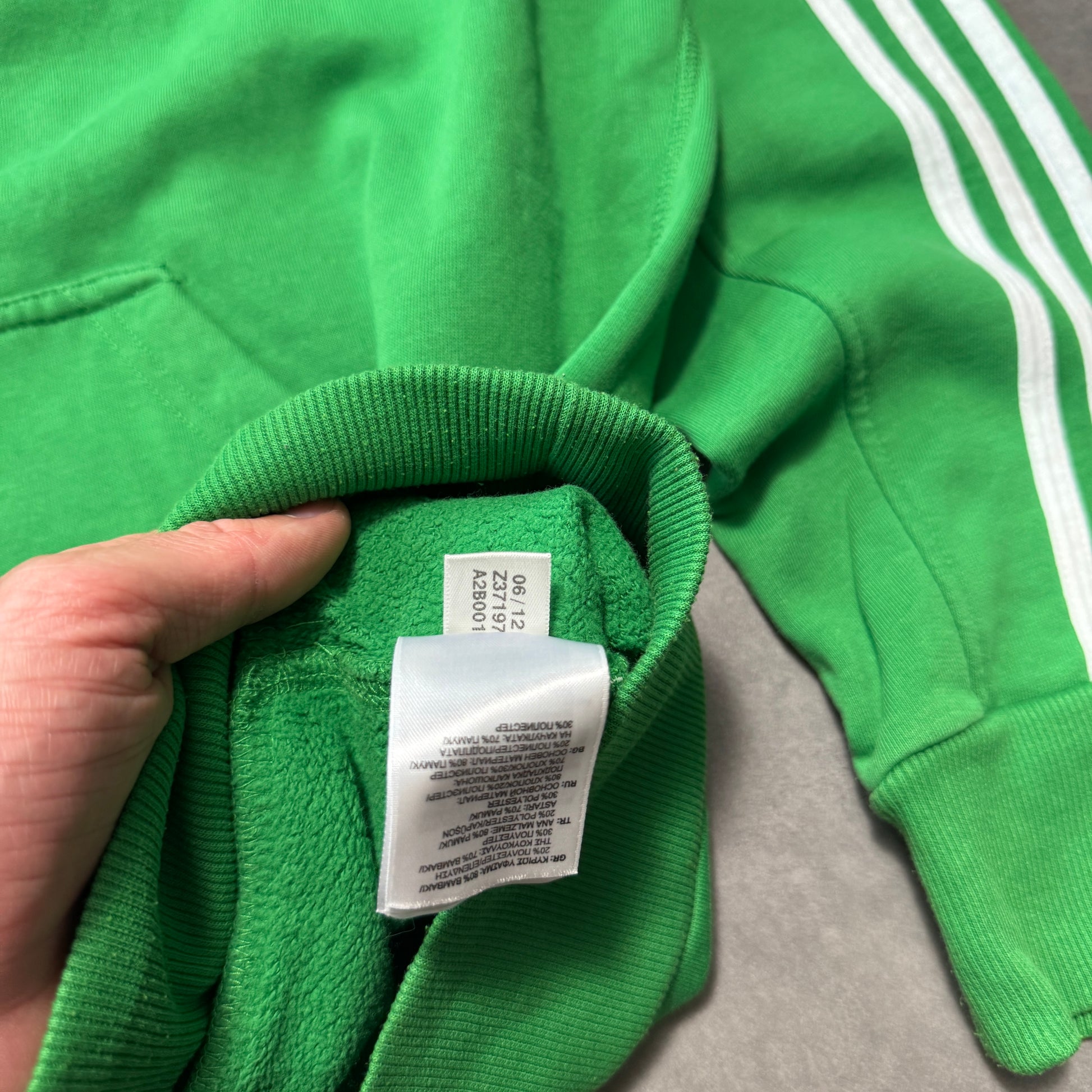 Adidas Essentials Hoodie (XL)