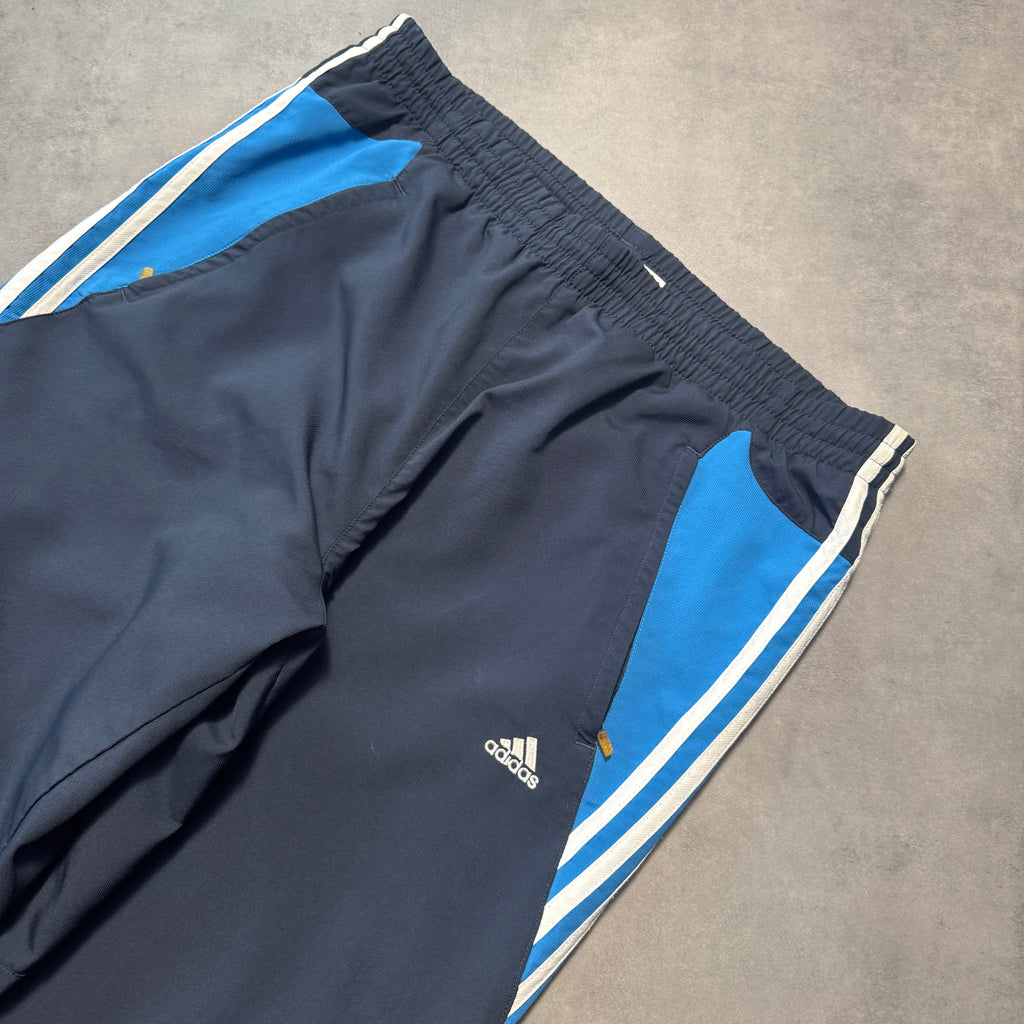Adidas trackpants (L)